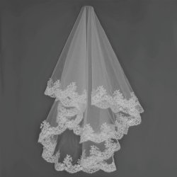 Brudeslr med bred blondekant