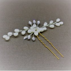 Hrpynt - Let og Elegant Hrnl med Blomster i Rhvide Perler